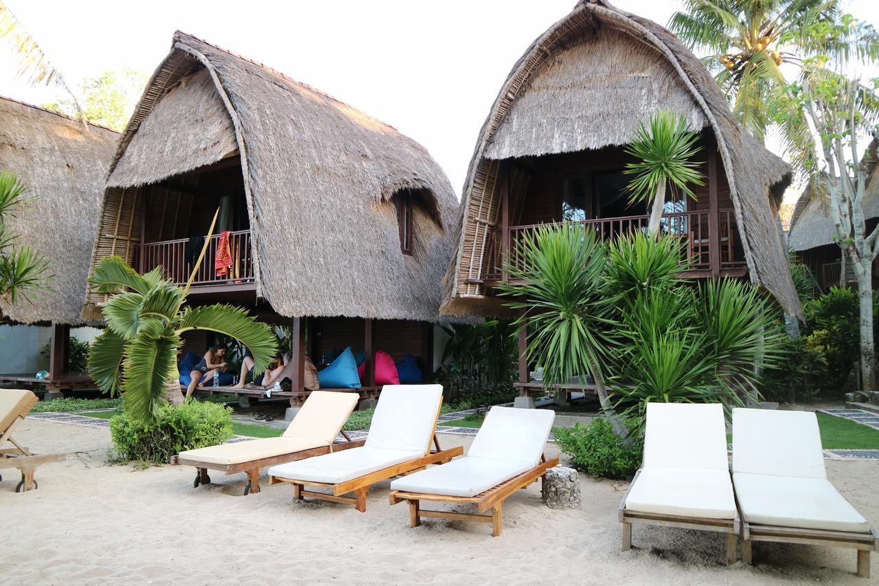 Molamola House Hotel Nusa Lembongan  Exterior photo