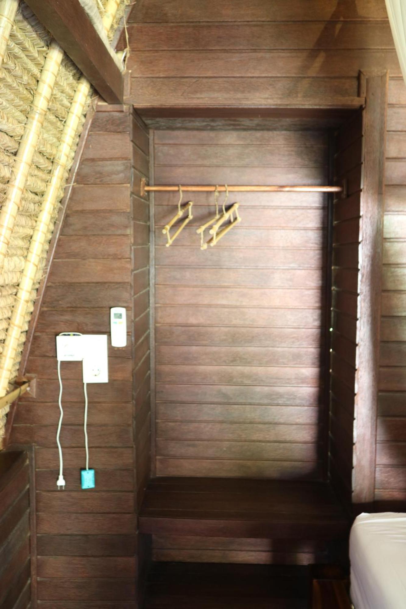 Molamola House Hotel Nusa Lembongan  Exterior photo