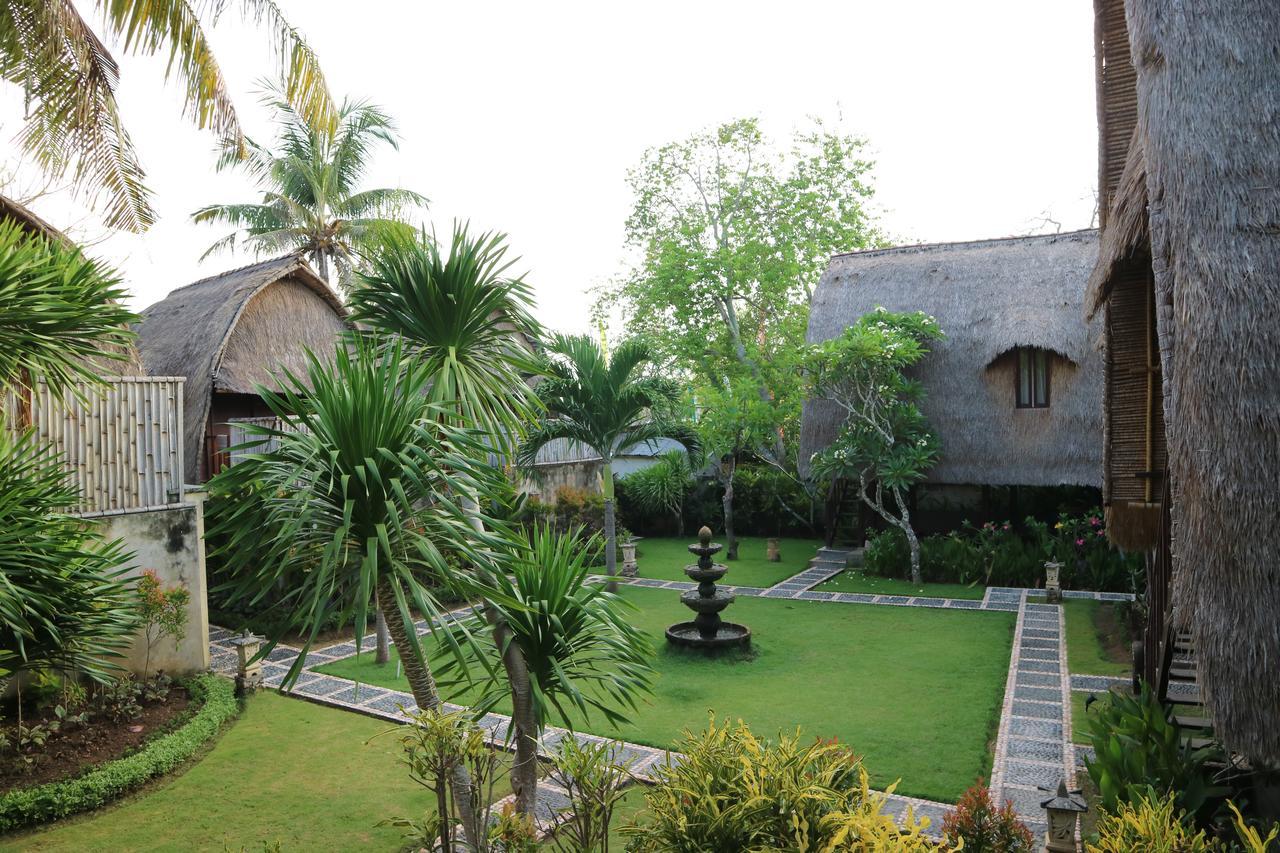 Molamola House Hotel Nusa Lembongan  Exterior photo